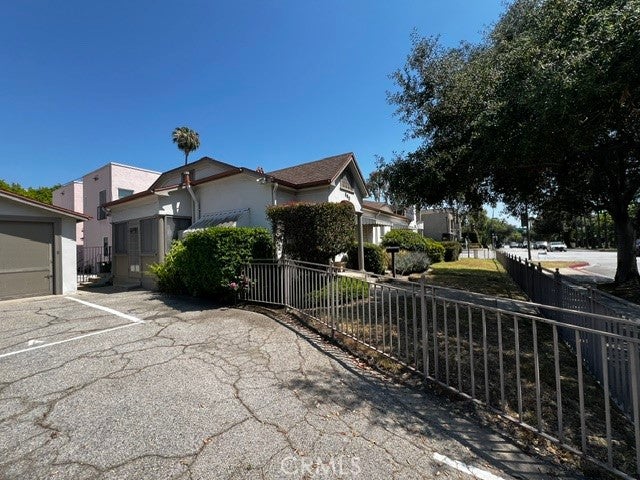 441 E California