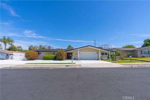 Photo of 1229 Coventry Drive, Thousand Oaks, CA 91360 (MLS # WS26022491)
