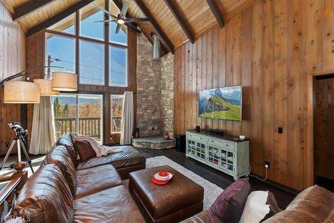 Photo of 27994 W Shore Rd, Lake Arrowhead, CA 92352 (MLS # IV26051273)