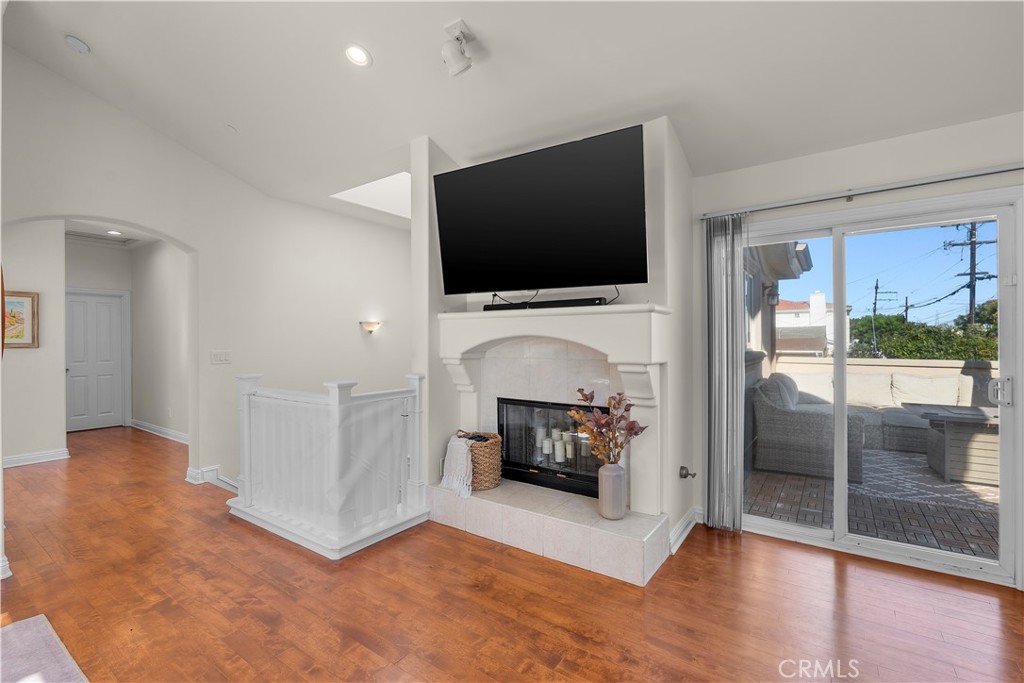 2213 Carnegie Lane A