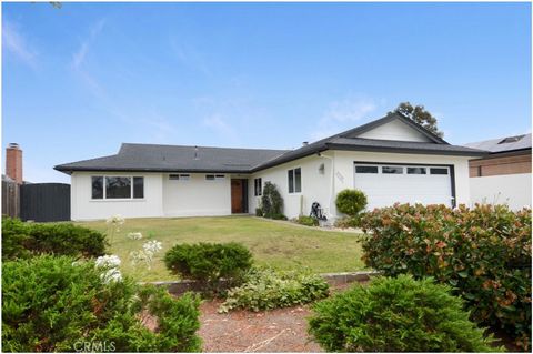 Photo of 25121 Monte Verde Dr DR, Laguna Niguel, CA 92677 (MLS # OC26113914)