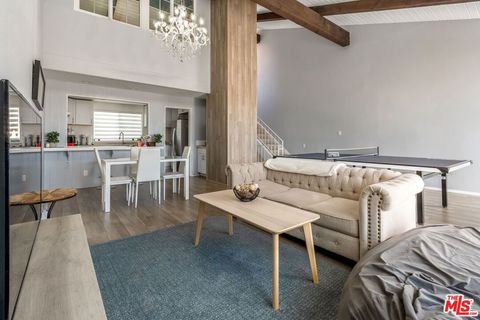 Photo of 28390 Rey De Copas Lane, Malibu, CA 90265 (MLS # 25620197)