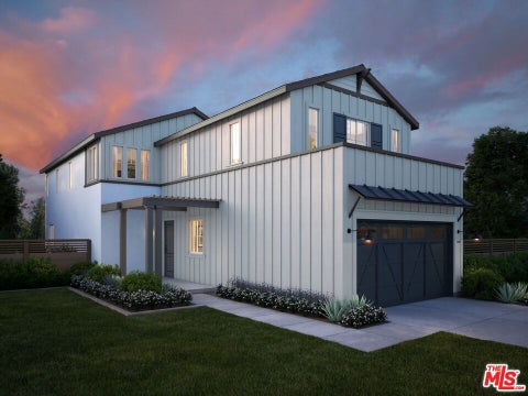 Photo of 3508 Ashwood Avenue, Los Angeles, CA 90066 (MLS # 26102704)