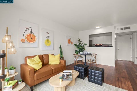 Photo of 470 N Civic Dr DR #505, Walnut Creek, CA 94596 (MLS # 41148589)