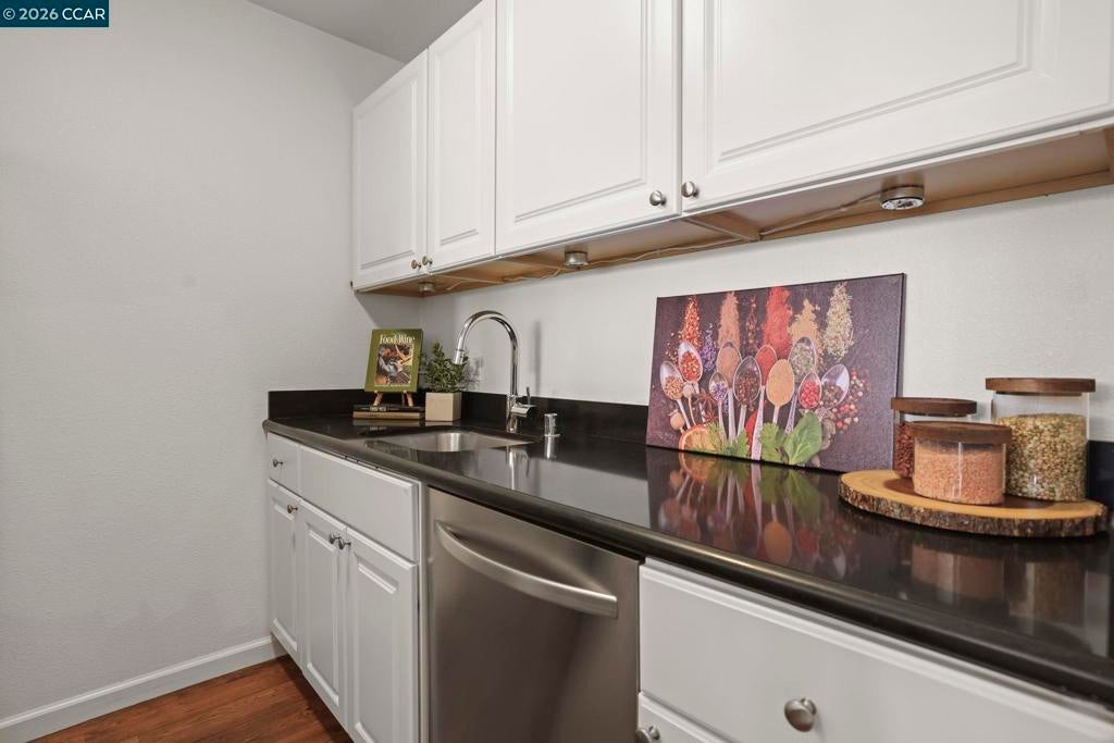 470 N Civic Dr 505