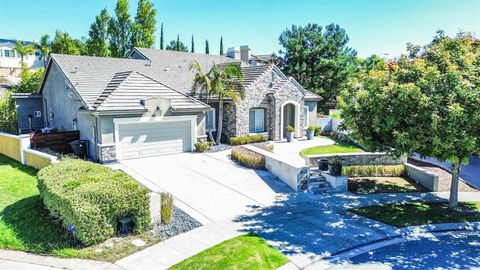 Photo of 2790 SILVER OAK Court, Chula Vista, CA 91914 (MLS # PTP2508062) Photo of 2790 SILVER OAK Court, Chula Vista, CA 91914 (MLS # PTP2508062)