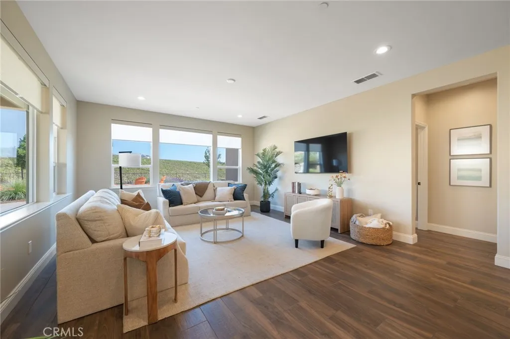 Nipomo, California 93444, United States, 2 Bedrooms Bedrooms, ,2 BathroomsBathrooms,Residential,Active,223285