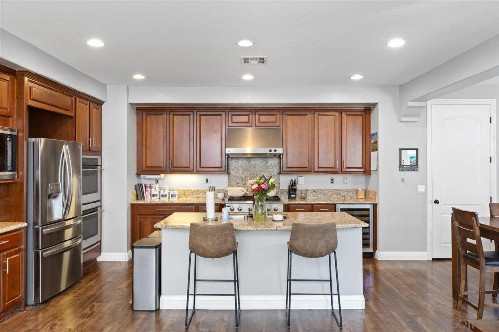 864 Orion Way