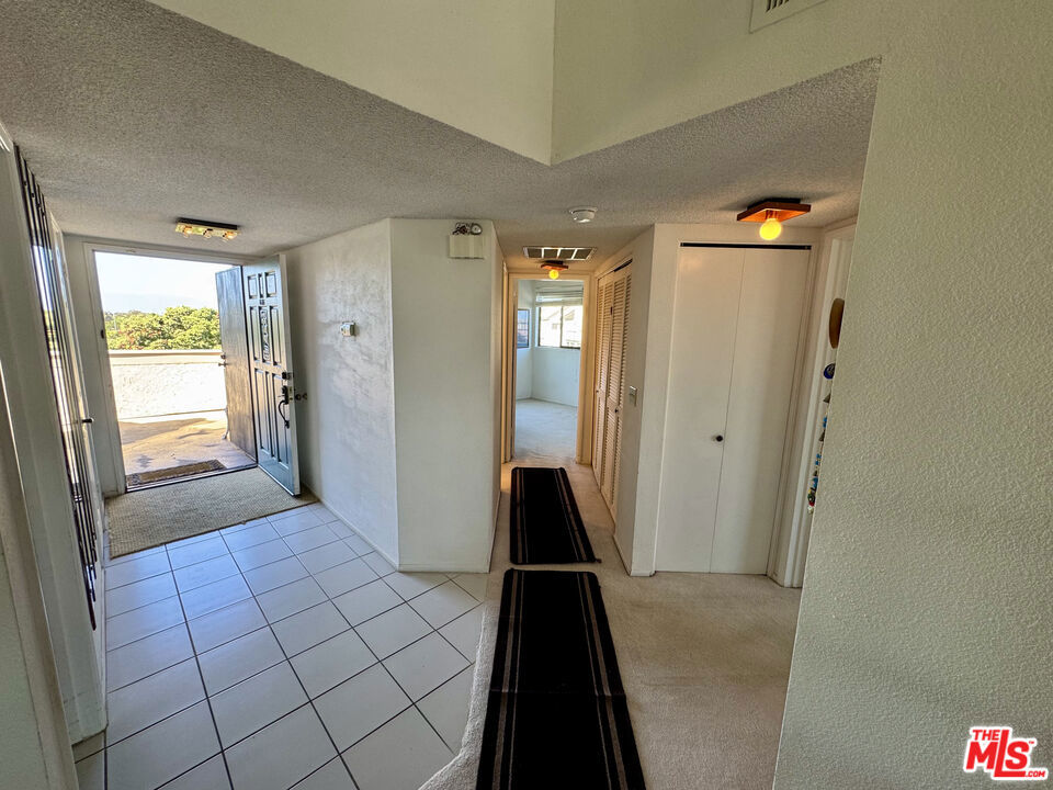 636 Island View Circle