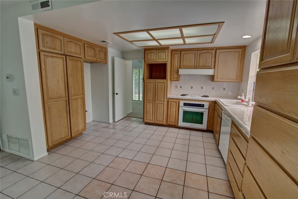 Patio Homes (WB) (PT) - Residential Lease