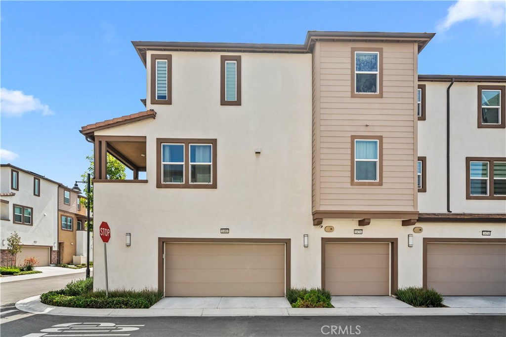 1480 Stratus Dr