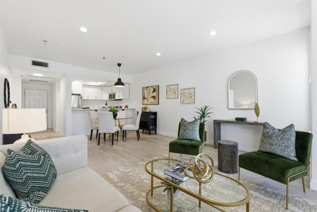 411 Park Avenue 225