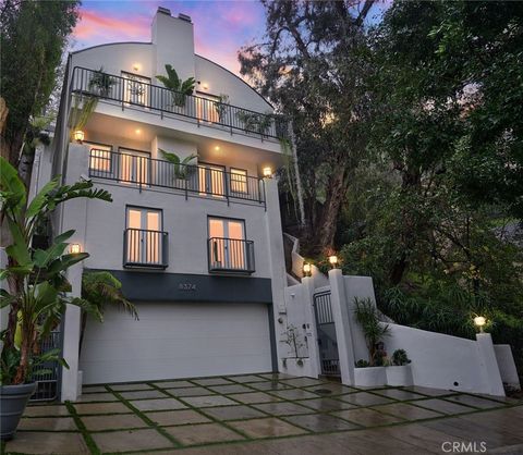 Photo of 8374 Yucca Trail, Los Angeles, CA 90046 (MLS # TR25279351)