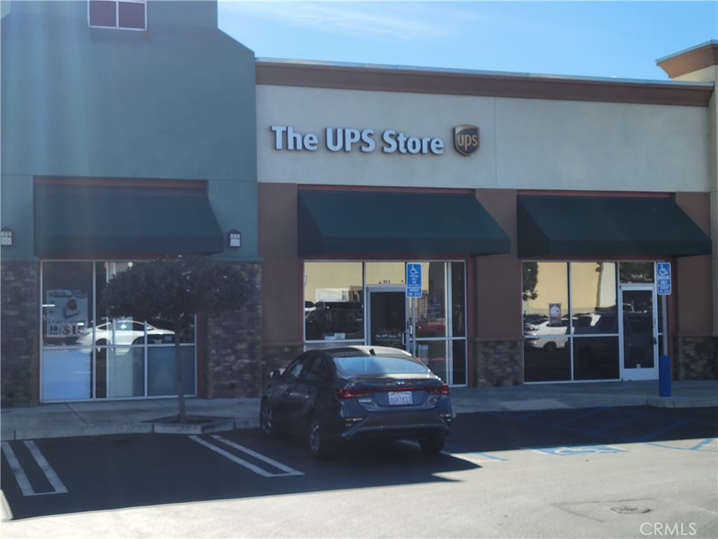 1375 E. Grand 101-106