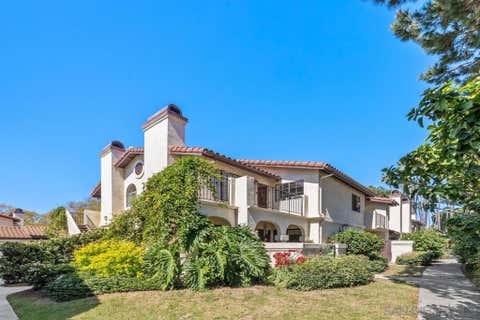 Photo of 4240 Porte De Merano #71, San Diego, CA 92122 (MLS # 260019369SD)