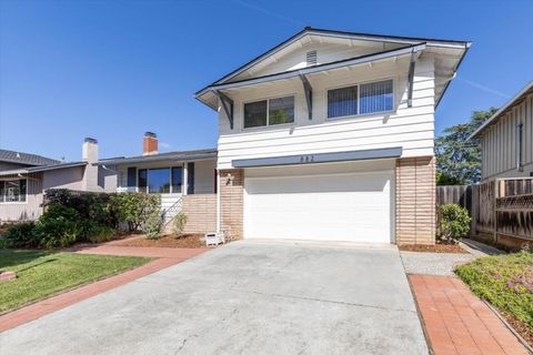 Photo of 882 Maranta Avenue, Sunnyvale, CA 94087 (MLS # ML82043021)
