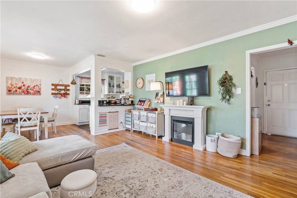 17145 Strathern Street