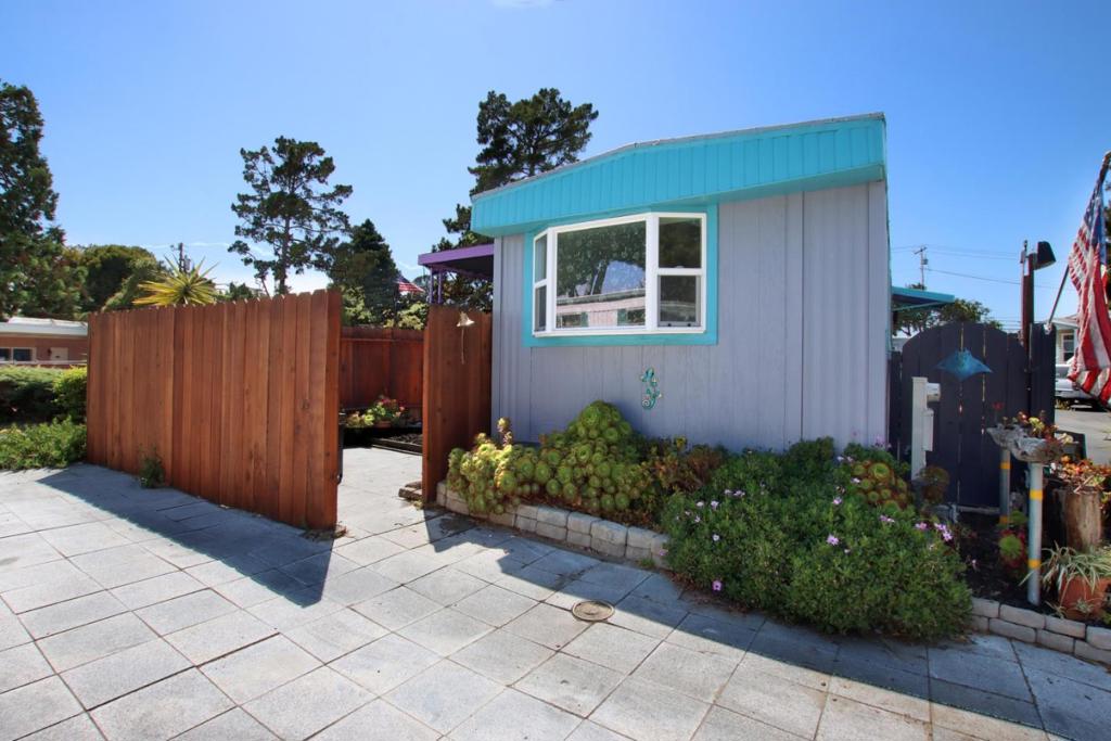 220 Mar Vista