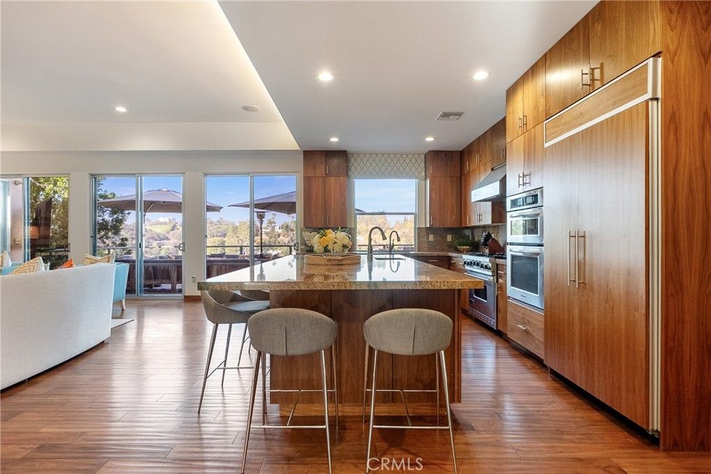 Photo of 11527 Dona Dolores, Studio City, CA 91604 (MLS # SR26002098)