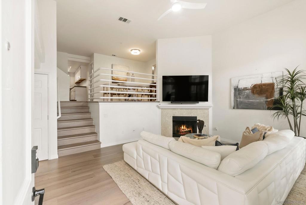 243 S Sierra Ave