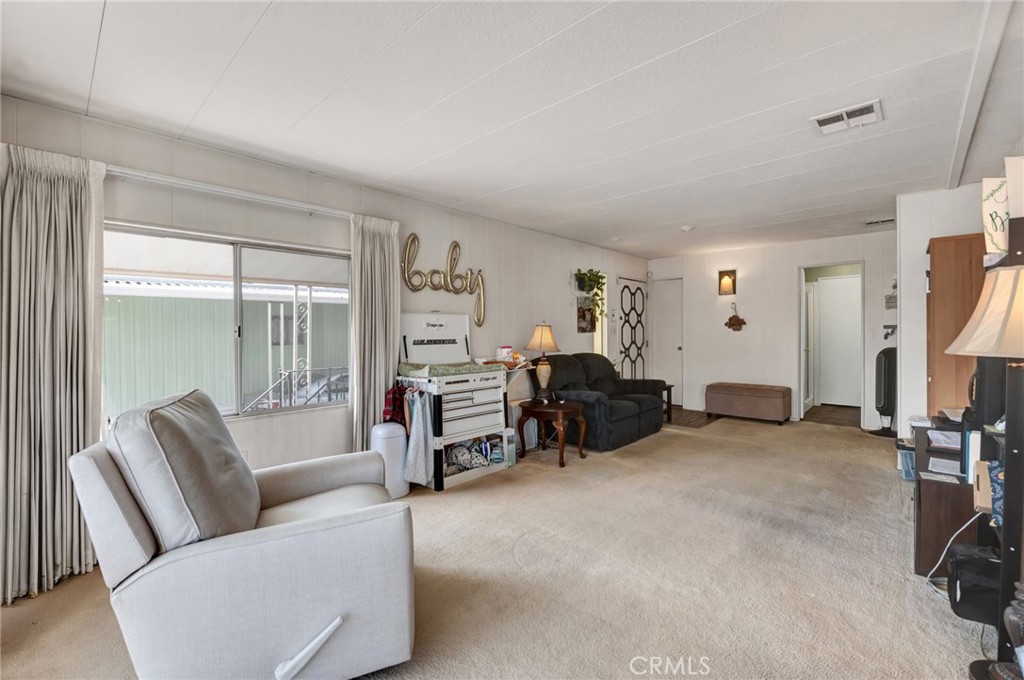 2755 Arrow Highway 142