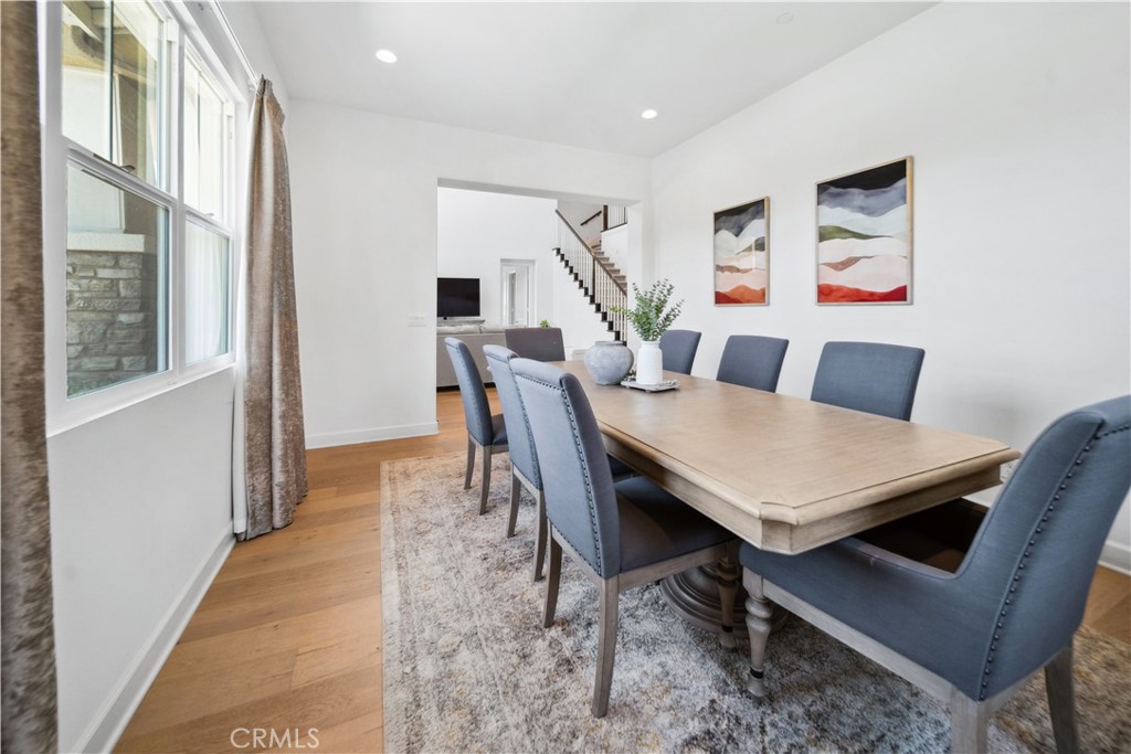 5313 Newbury