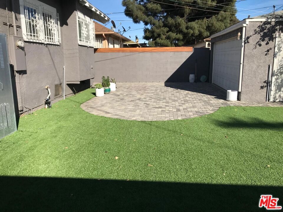 1554 W 46th Street
