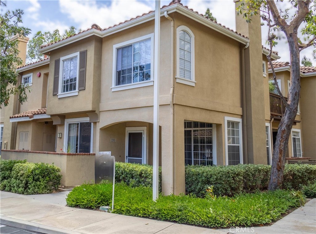 251 Gallery WAY