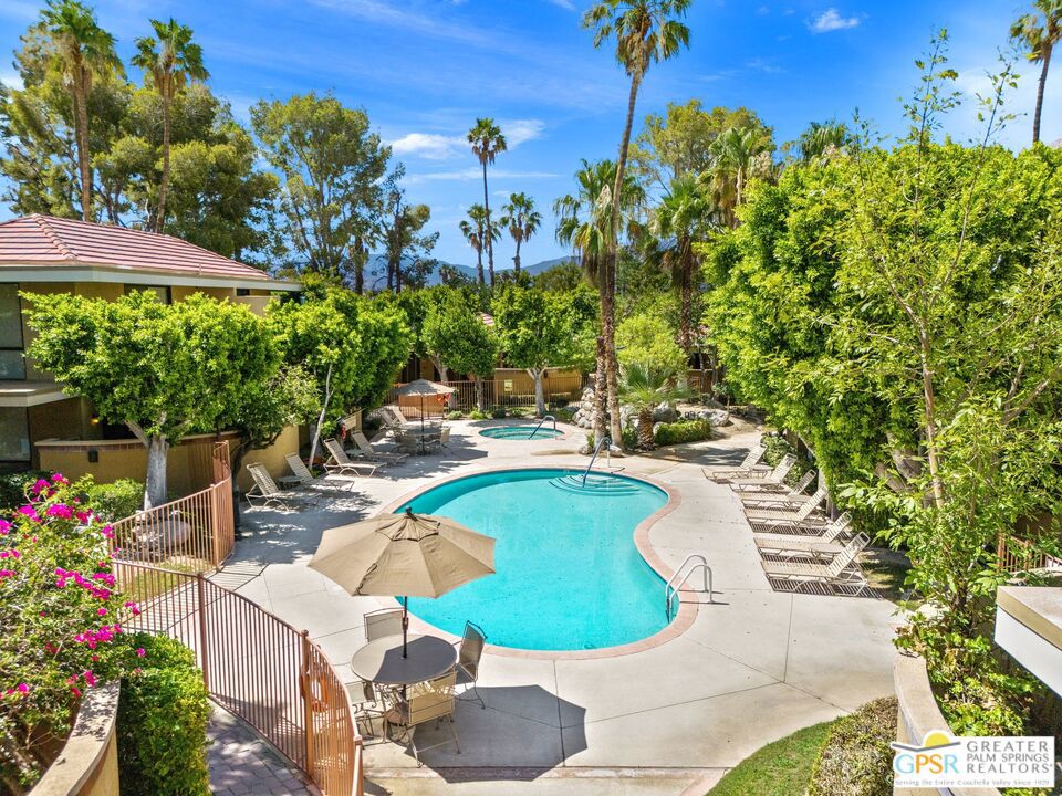 2501 N Indian Canyon Drive 611