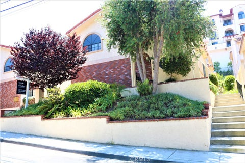 Photo of 2006 Mathews AVE #B, Redondo Beach, CA 90278 (MLS # SB26134518)