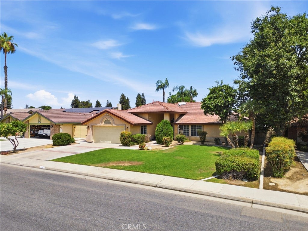8704 Bridlewood Lane