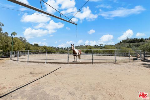 Tiny photo for 13418 Nightsky Drive, Camarillo, CA 93012 (MLS # 25553301)