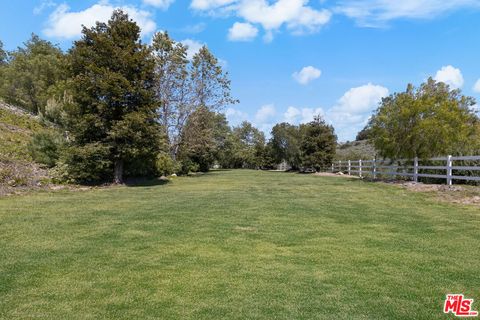 Tiny photo for 13418 Nightsky Drive, Camarillo, CA 93012 (MLS # 25553301)