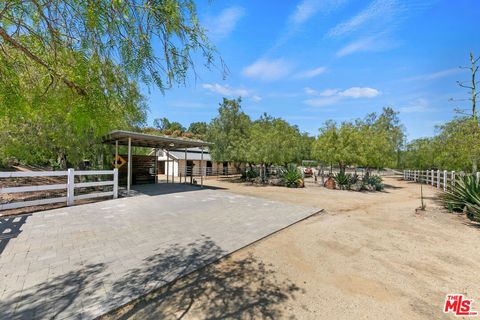 Tiny photo for 13418 Nightsky Drive, Camarillo, CA 93012 (MLS # 25553301)