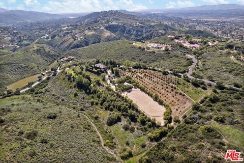 Tiny photo for 13418 Nightsky Drive, Camarillo, CA 93012 (MLS # 25553301)