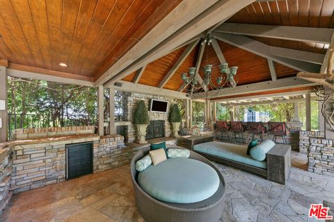 Tiny photo for 13418 Nightsky Drive, Camarillo, CA 93012 (MLS # 25553301)