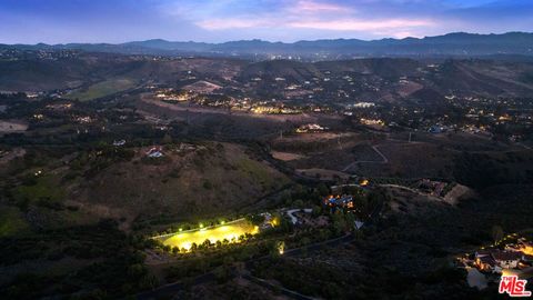 Tiny photo for 13418 Nightsky Drive, Camarillo, CA 93012 (MLS # 25553301)