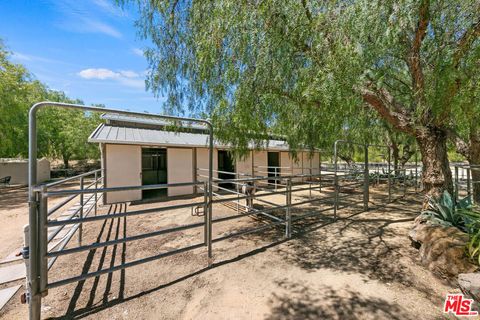 Tiny photo for 13418 Nightsky Drive, Camarillo, CA 93012 (MLS # 25553301)