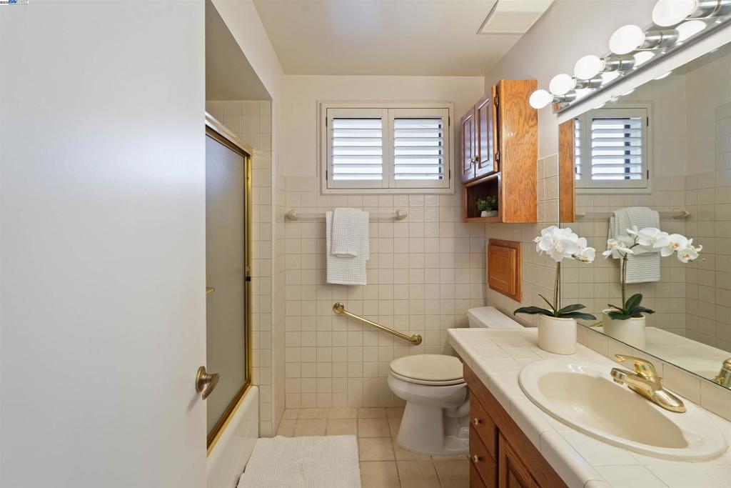 PLEASANTON - Residential