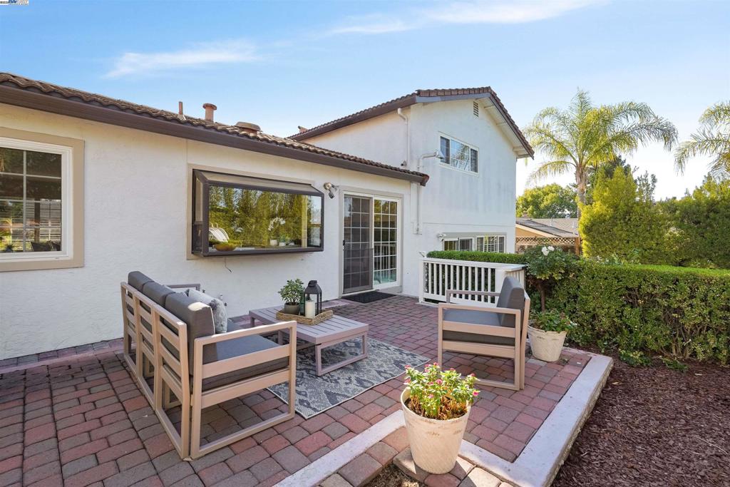 PLEASANTON - Residential