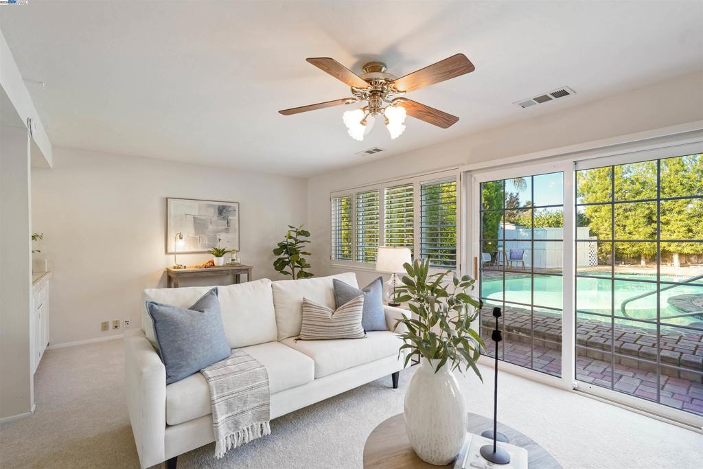 PLEASANTON - Residential