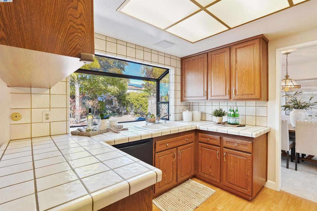 PLEASANTON - Residential