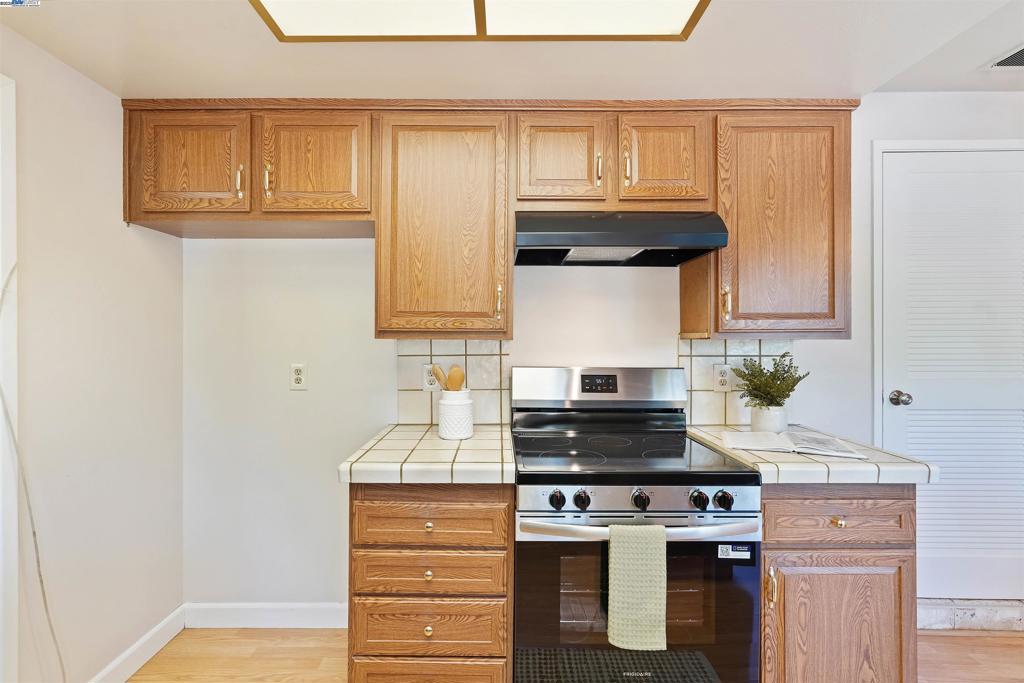 PLEASANTON - Residential