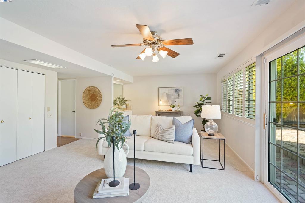 PLEASANTON - Residential