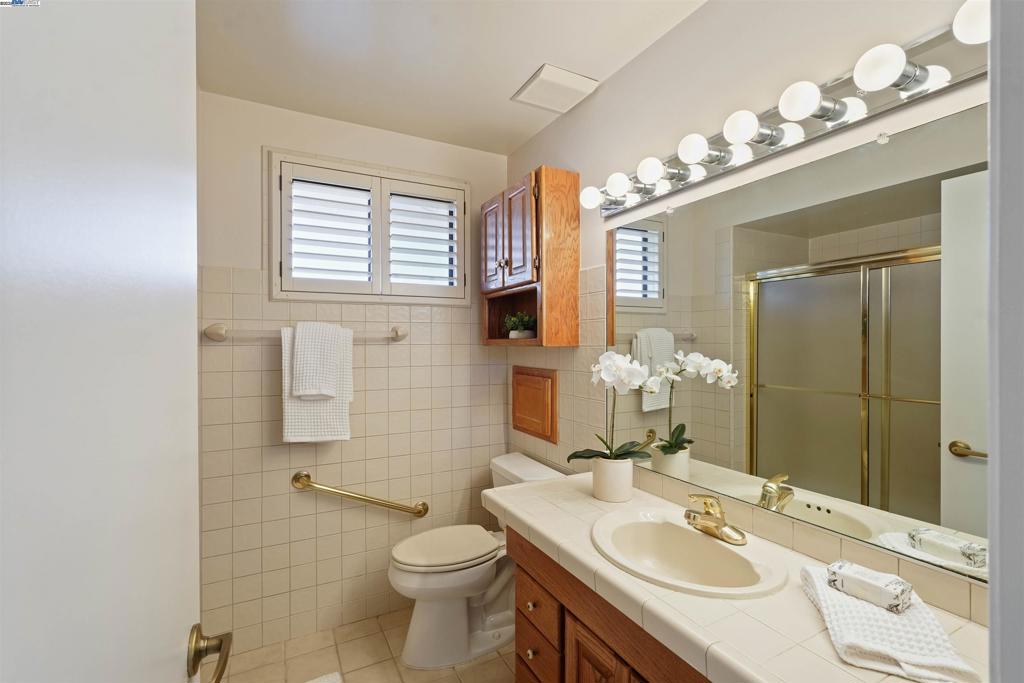 PLEASANTON - Residential
