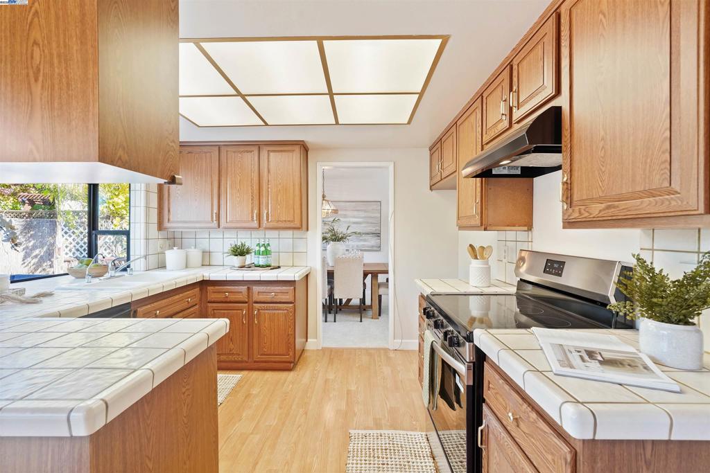 PLEASANTON - Residential