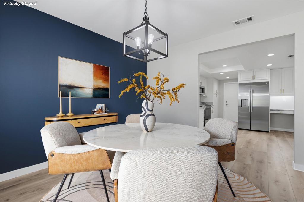 1121 La Mirada Ave