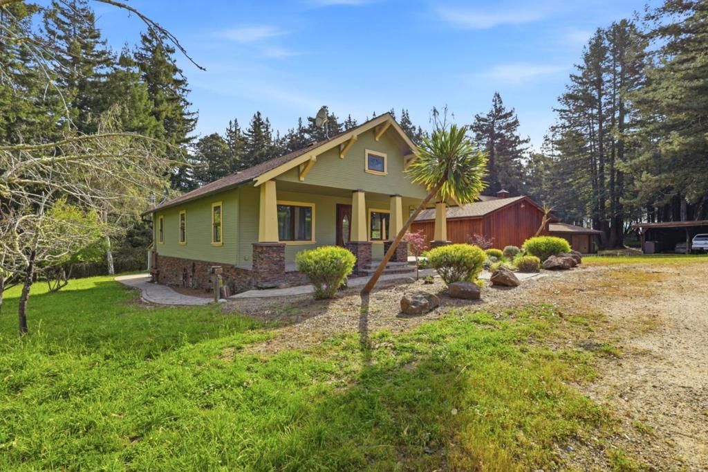 Photo of 601 Old Hazel Dell Road, Watsonville, CA 95076 (MLS # ML82038832)