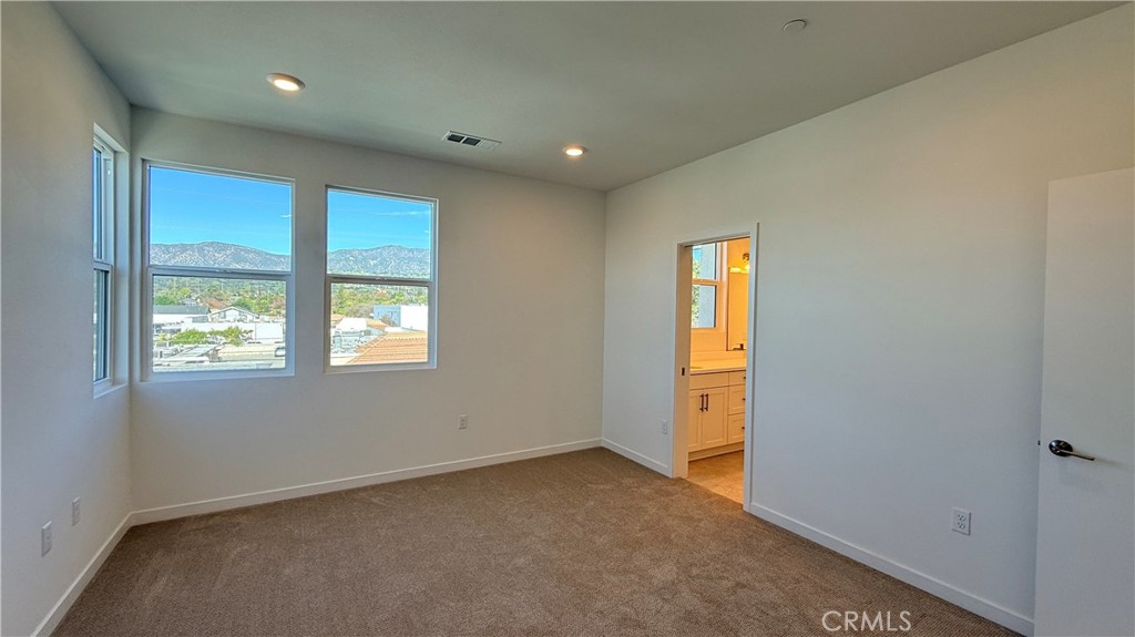 1090 foothill Boulevard