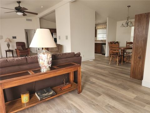 310 Magpie Fountain Valley CA 92708